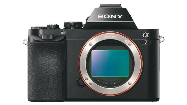 sony_a7__front_offen