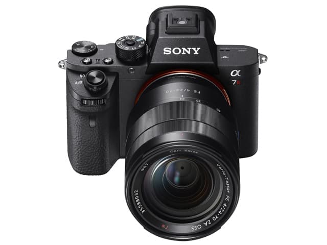 sony_a7r2_front_top