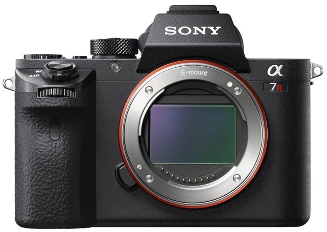 sony_a7r2_front_open