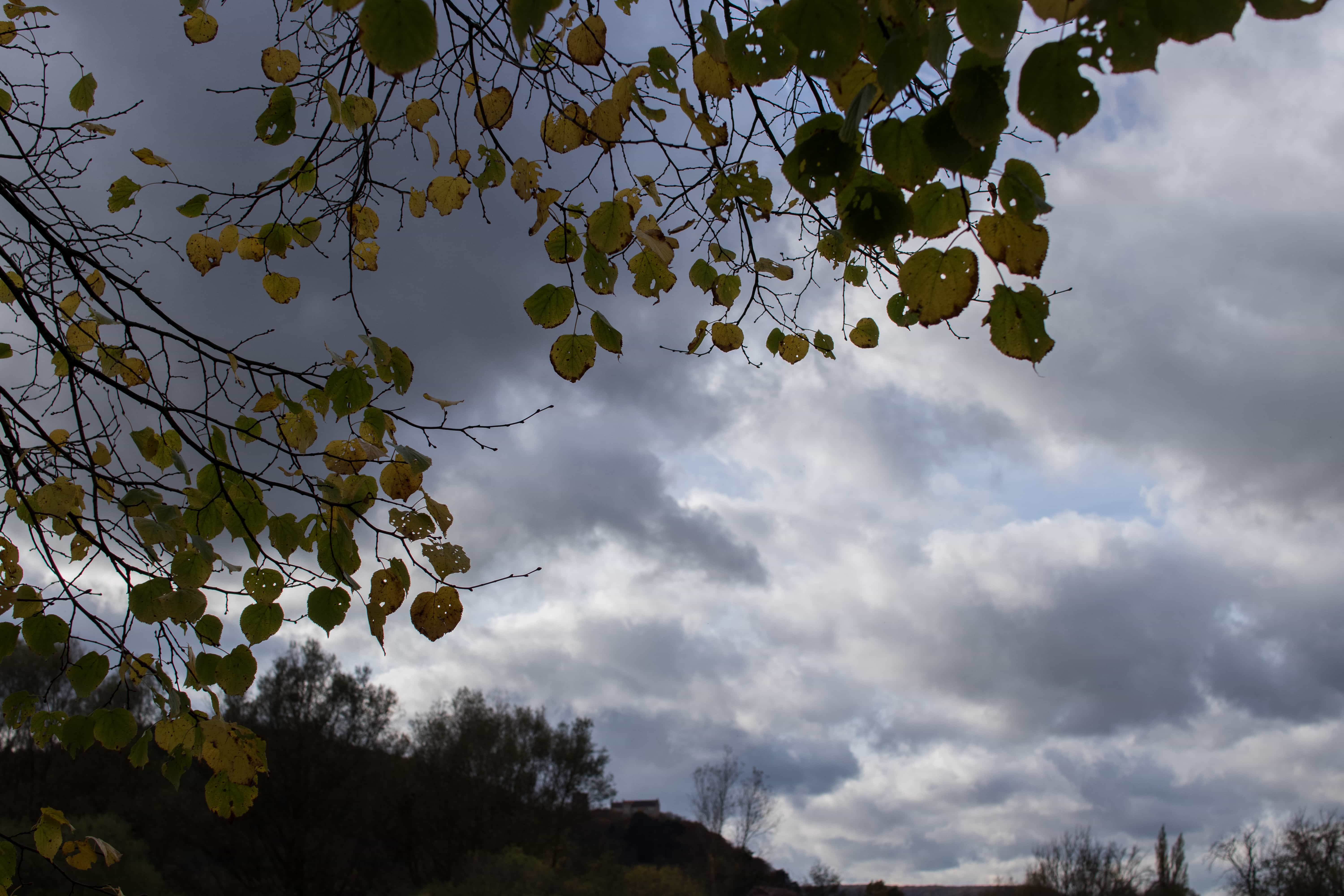 Wolken über dem Saaletal bei Hammelburg. Objektiv: Sigma 1,4/30 mm DC | Art