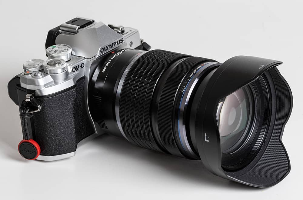 Olympus OM-D E-M10 Mark III