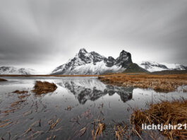 Bergkette mit Spiegelung