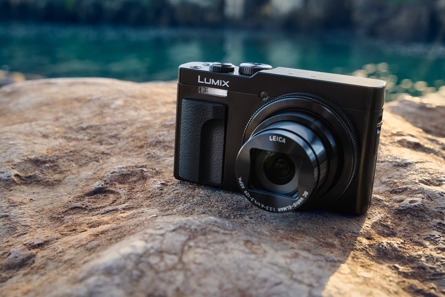 lumix-camera-DC-TZ99E-K-lifestyle-image-global-unlimited-_1023996 Lumix TZ99