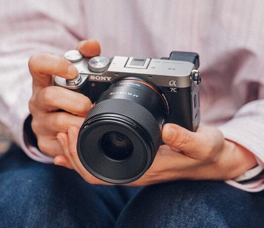 Samyang AF 35mm F1.8