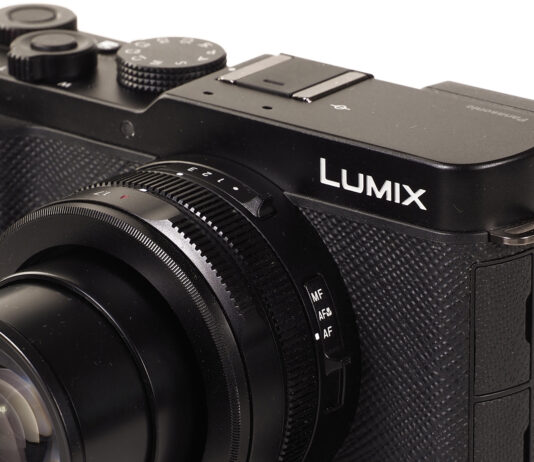 Panasonic Lumix L10 | Kompakt, aber groß | Test